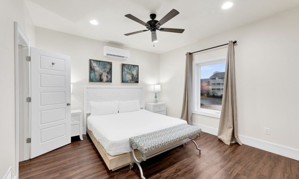 Photo of Bathroom in Gulf Shores