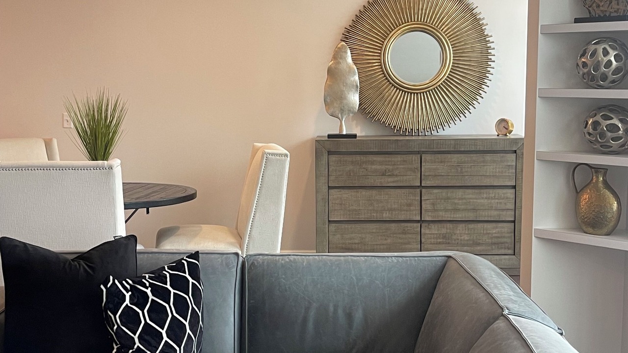 Photo of Livingroom in Downtown Cleveland