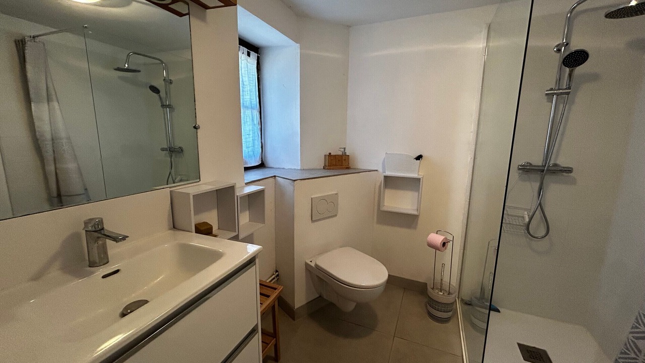 Photo of Bathroom in Tournon-Saint-Pierre