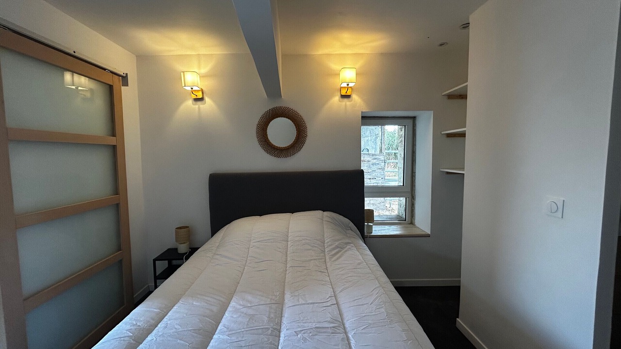Photo of Bedroom in Senille