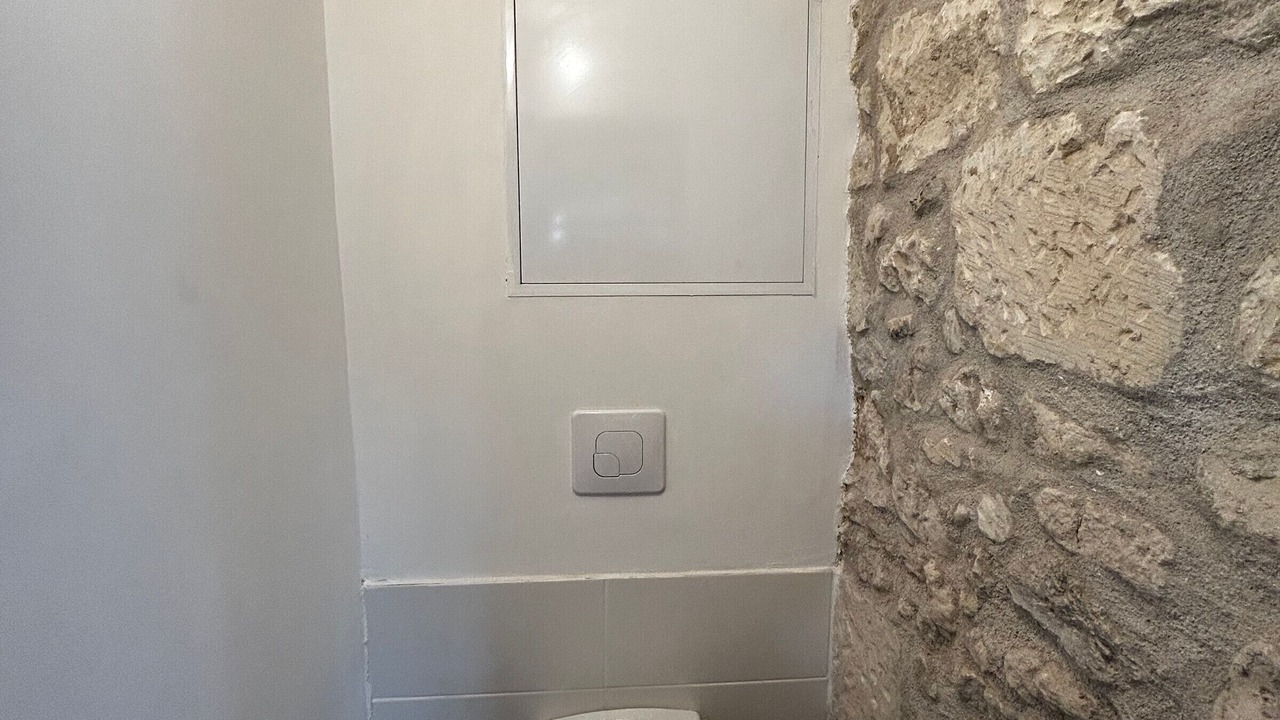 Photo of Bathroom in Senille