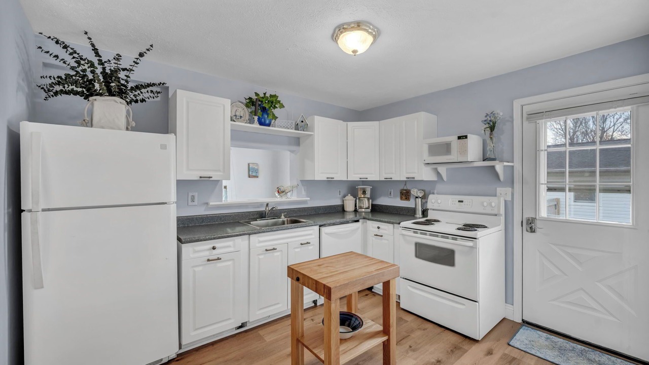 Photo of Kitchen in Madison-on-the-Lake