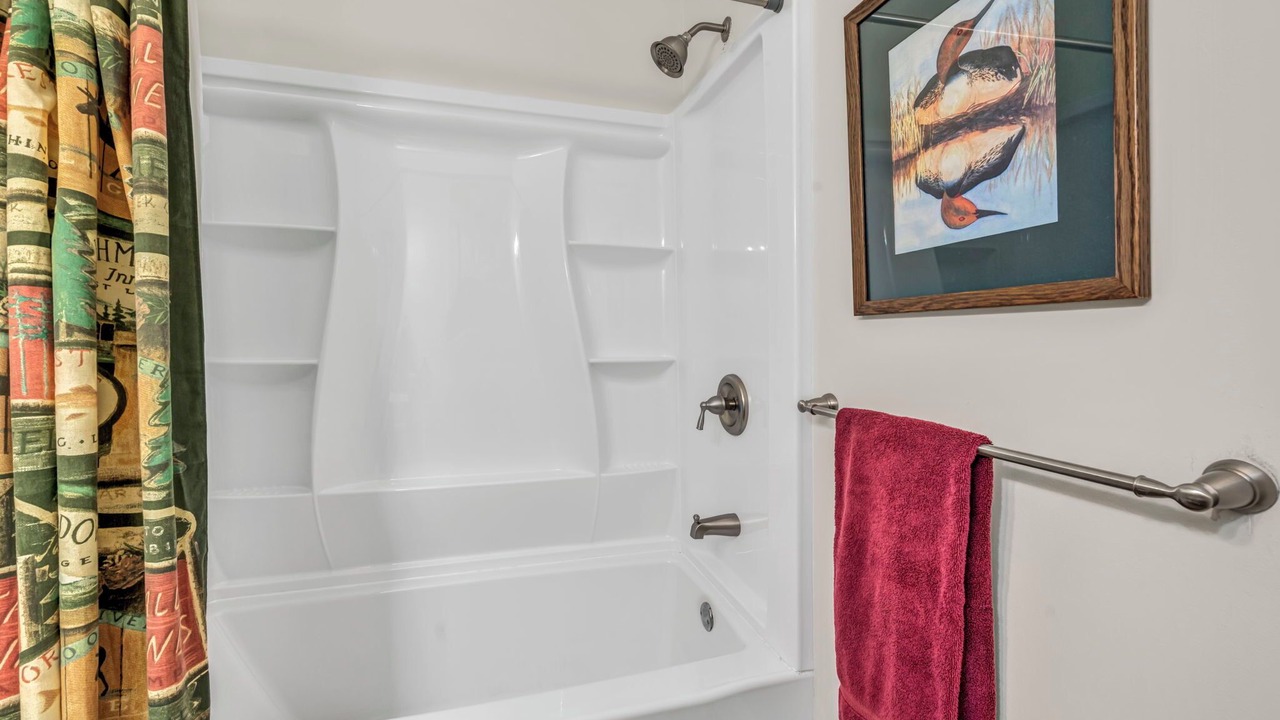 Photo of Bathroom in Madison-on-the-Lake