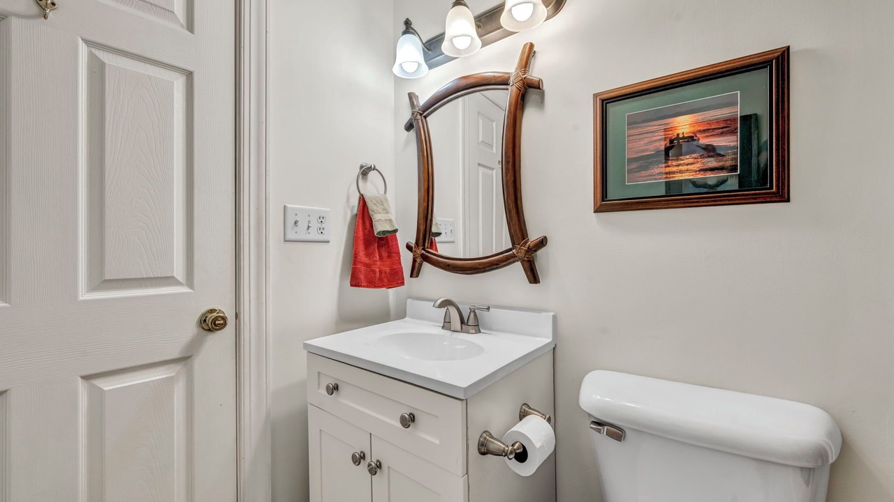 Photo of Bathroom in Madison-on-the-Lake