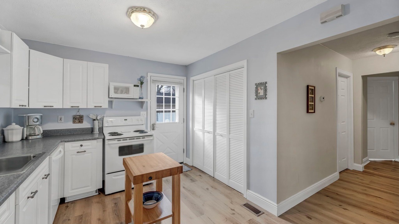 Photo of Kitchen in Madison-on-the-Lake