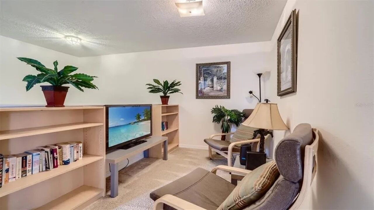 Photo of Livingroom in Haines City