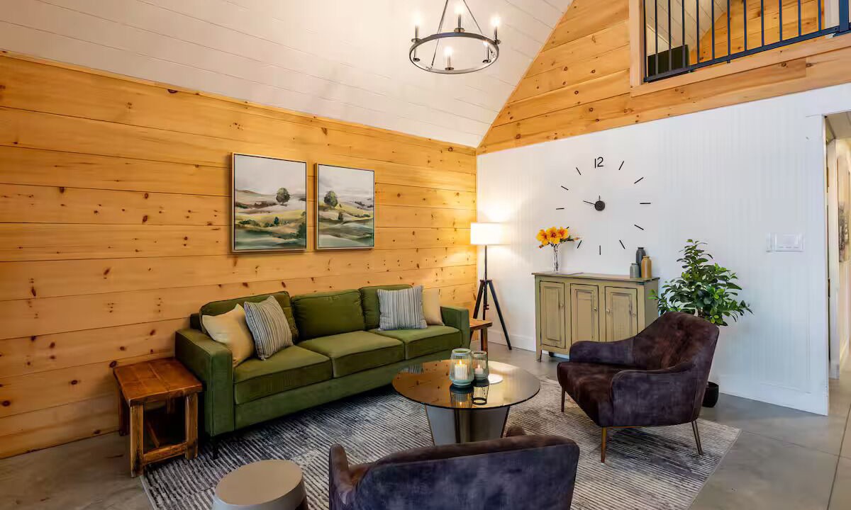 Photo of Livingroom in Restoule