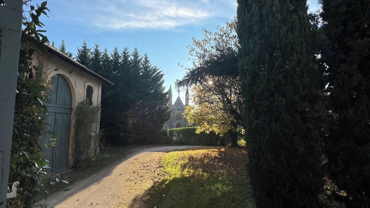 Photo of Outdoor in Cancon