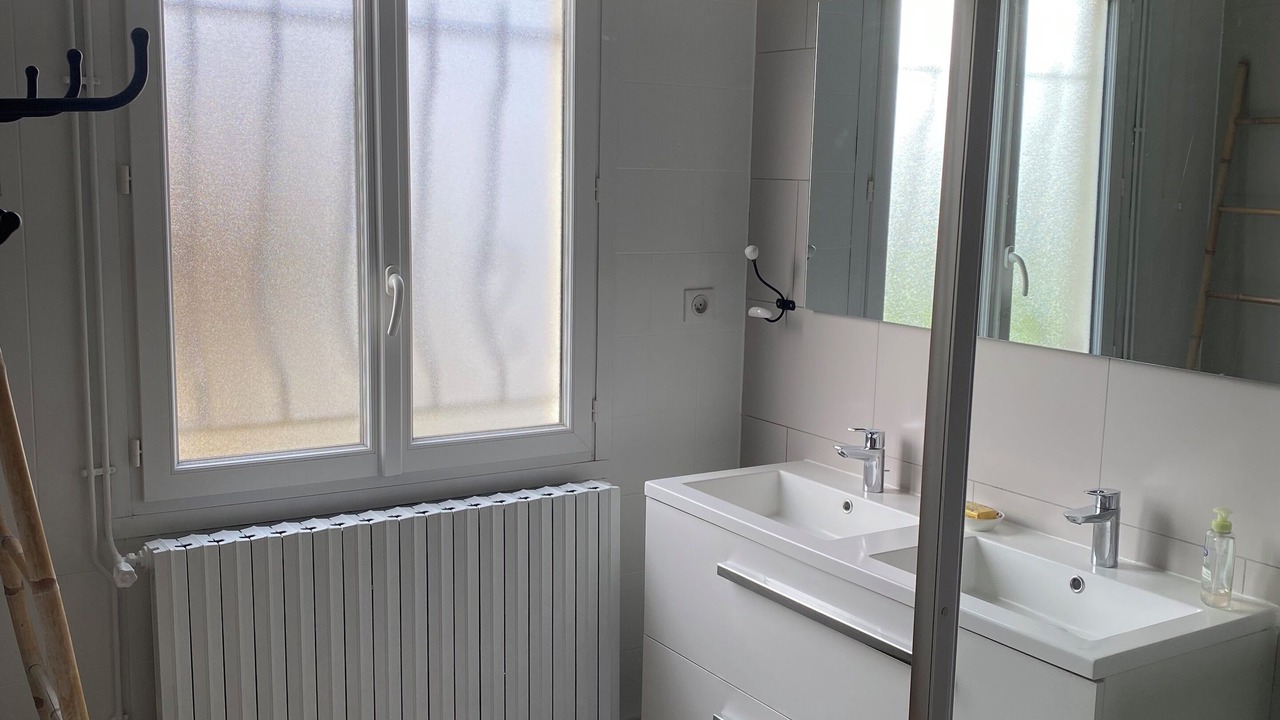 Photo of Bathroom in Le Temple-sur-Lot