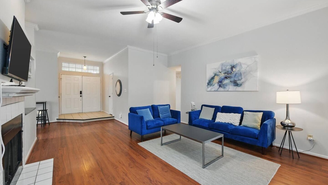 Photo of Livingroom in Flower Mound
