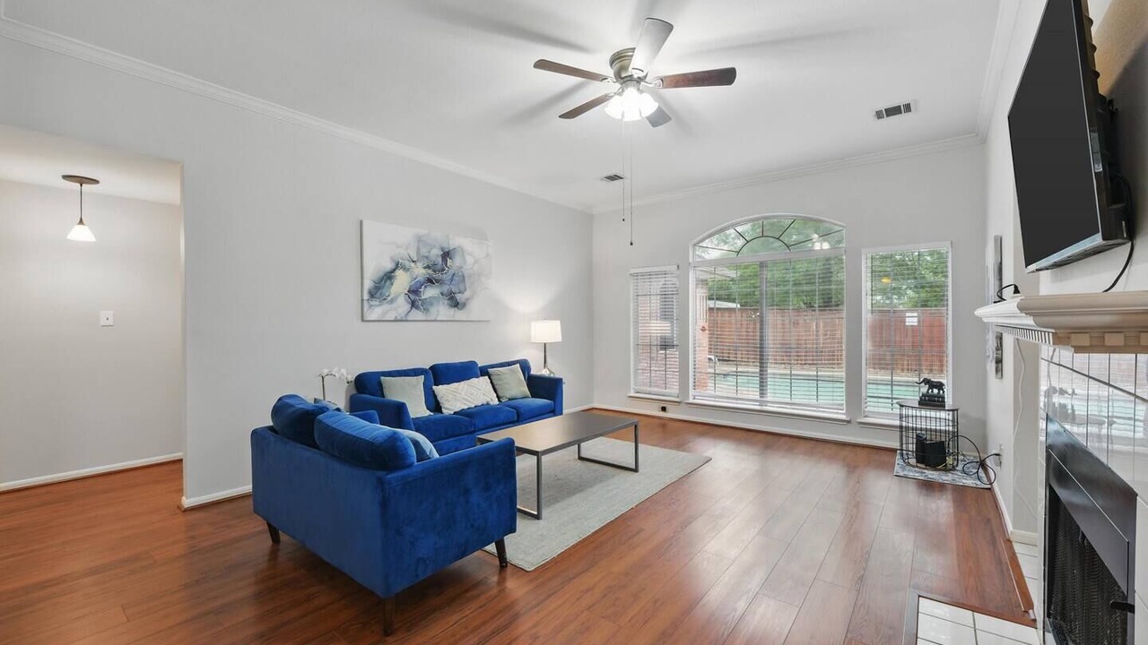 Photo of Livingroom in Flower Mound