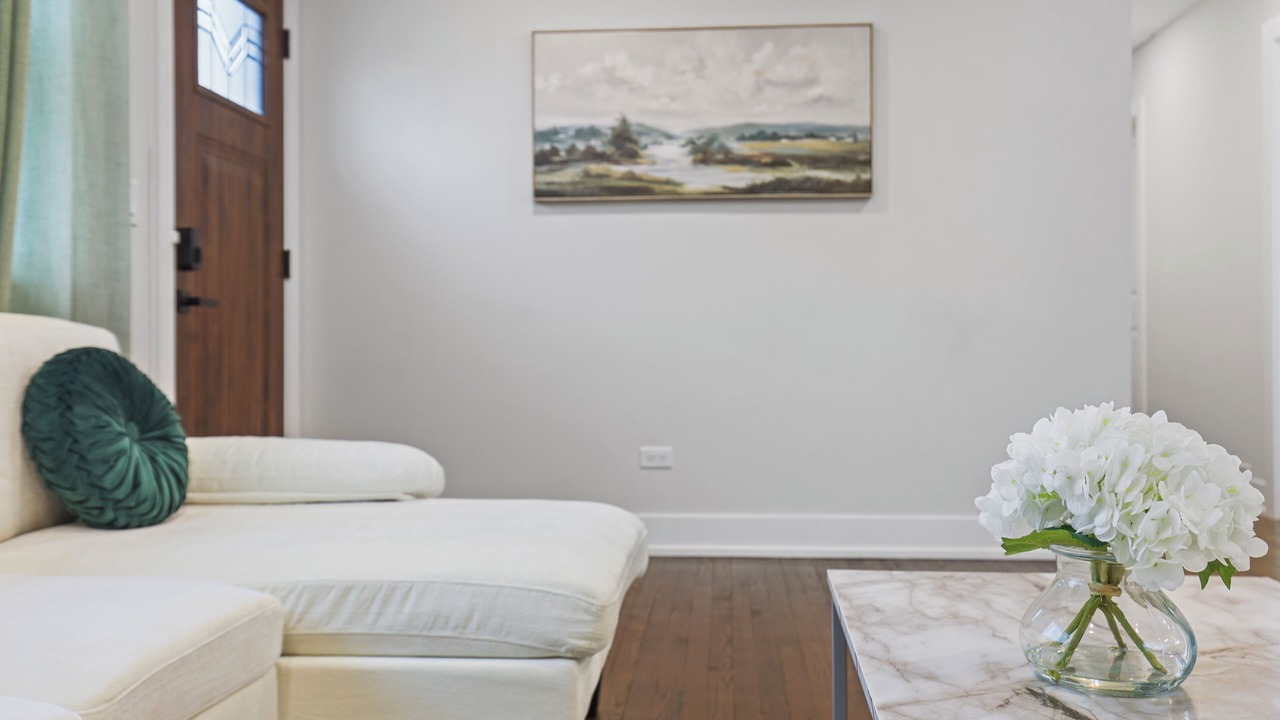 Photo of Livingroom in Arlington Heights