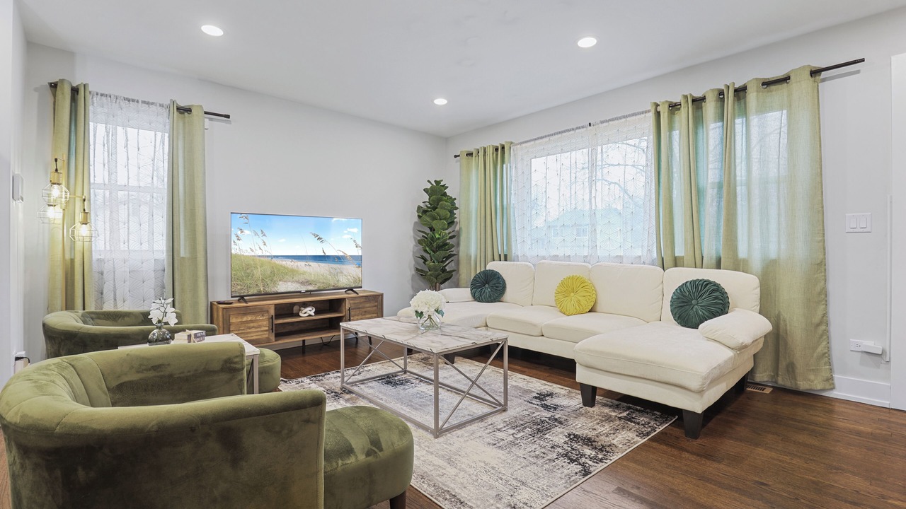 Photo of Livingroom in Arlington Heights