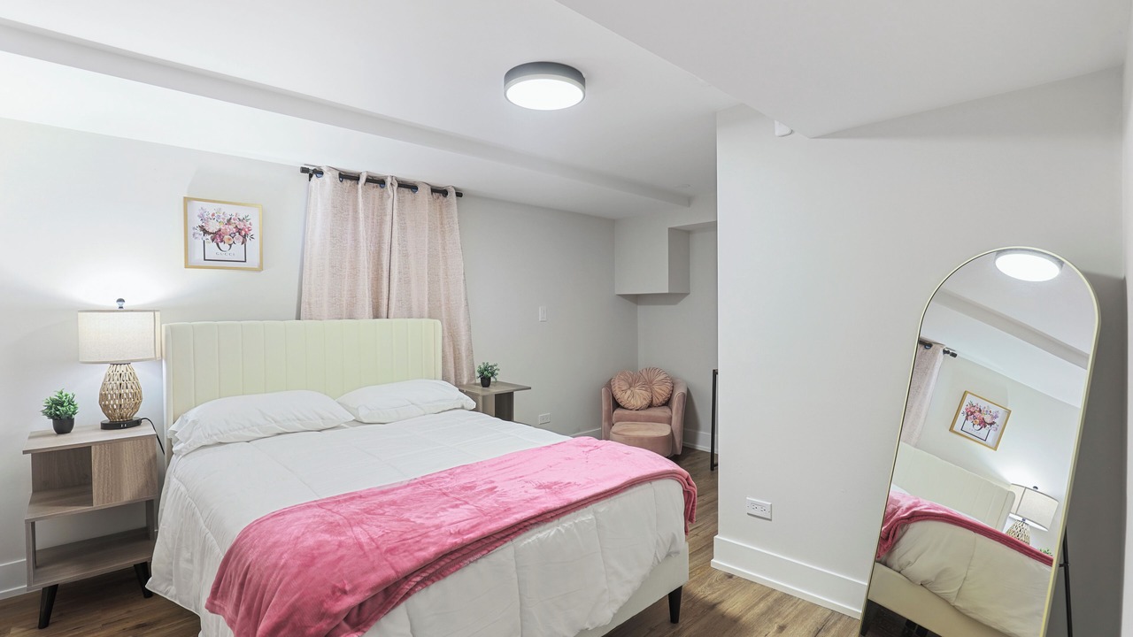Photo of Bedroom in Arlington Heights