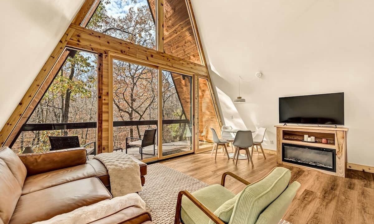 Photo of Livingroom in Rogers
