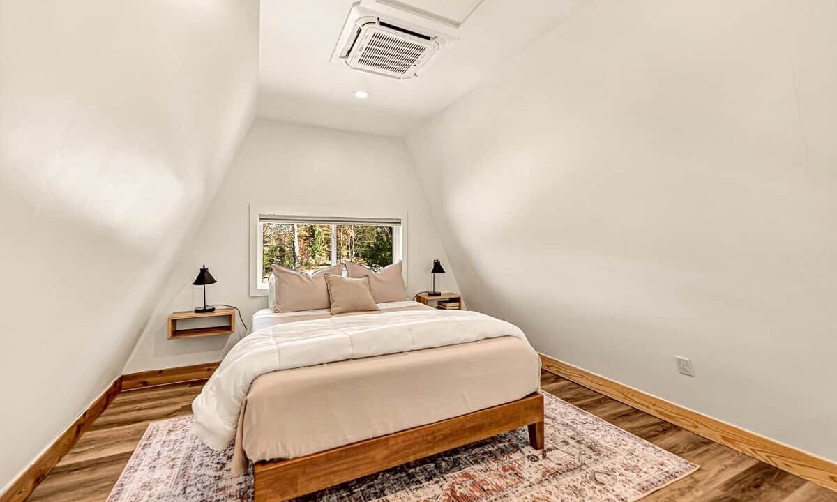 Photo of Bedroom in Rogers