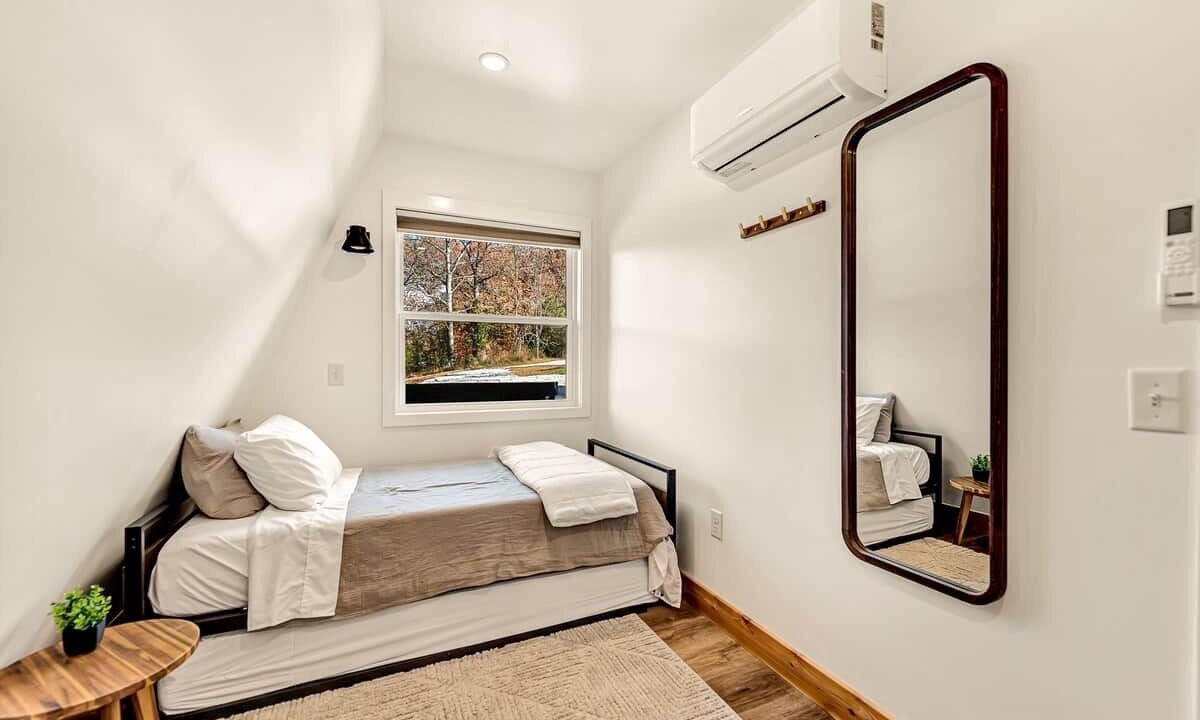Photo of Bedroom in Rogers