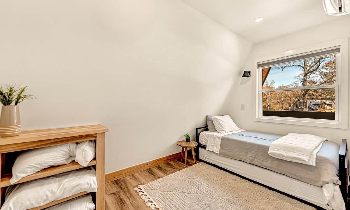 Photo of Bedroom in Rogers