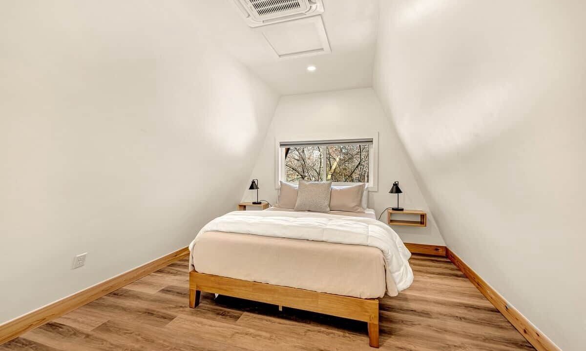 Photo of Bedroom in Rogers