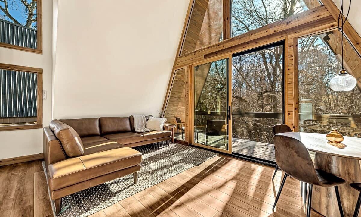 Photo of Livingroom in Rogers