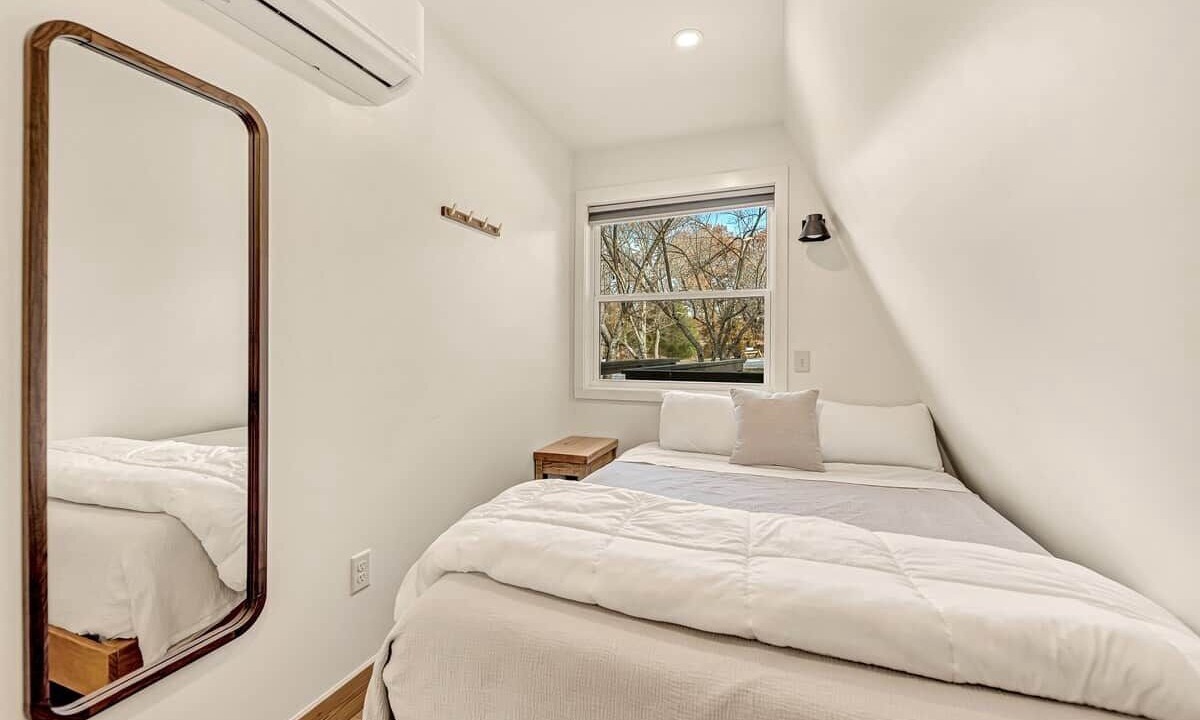 Photo of Bedroom in Rogers