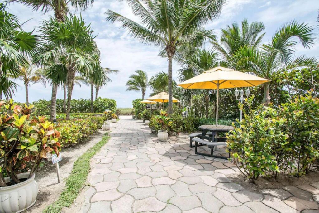 Photo of Outdoor in Surfside