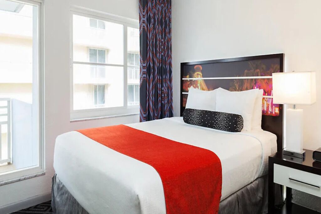 Photo of Bedroom in Surfside
