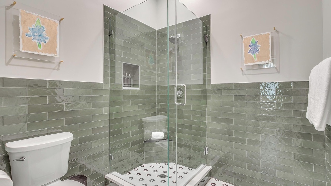 Photo of Bathroom in Granbury