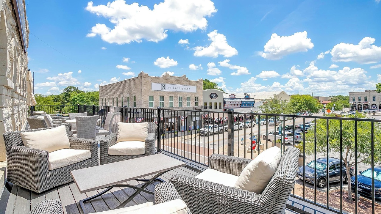 Photo of Patio Balcony in Granbury