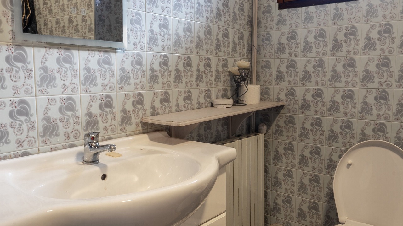 Photo of Bathroom in Saint-Papoul