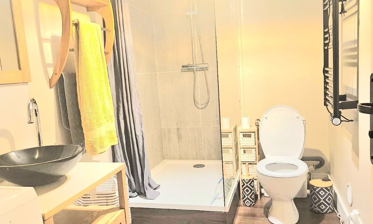 Photo of Bathroom in Issanlas