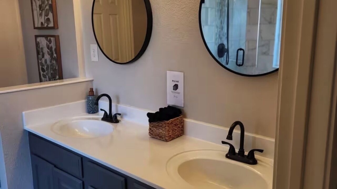 Photo of Bathroom in Aubrey