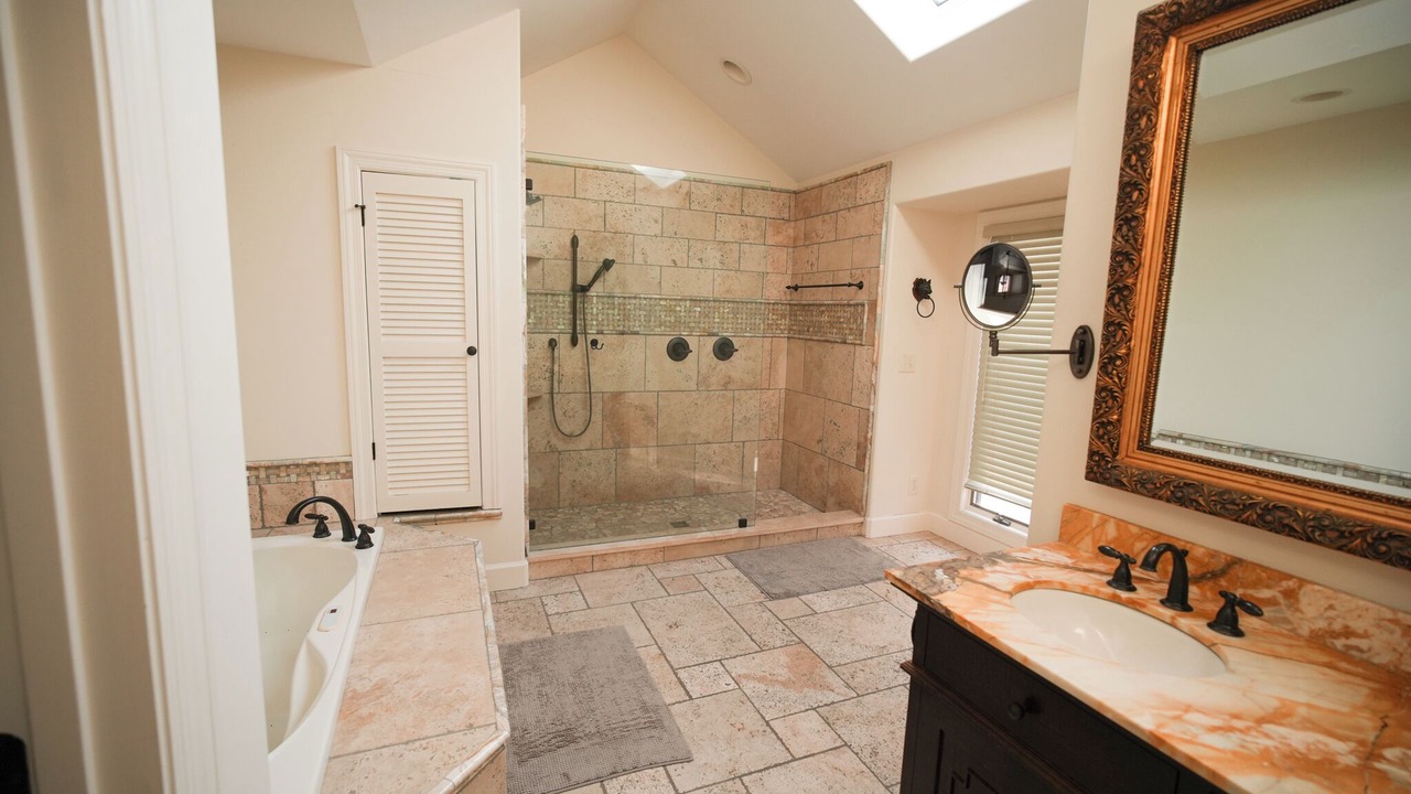 Photo of Bathroom in Brownsboro