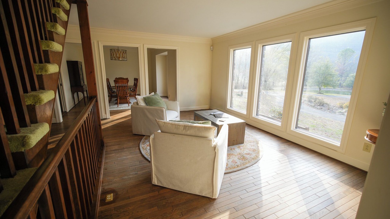 Photo of Livingroom in Brownsboro