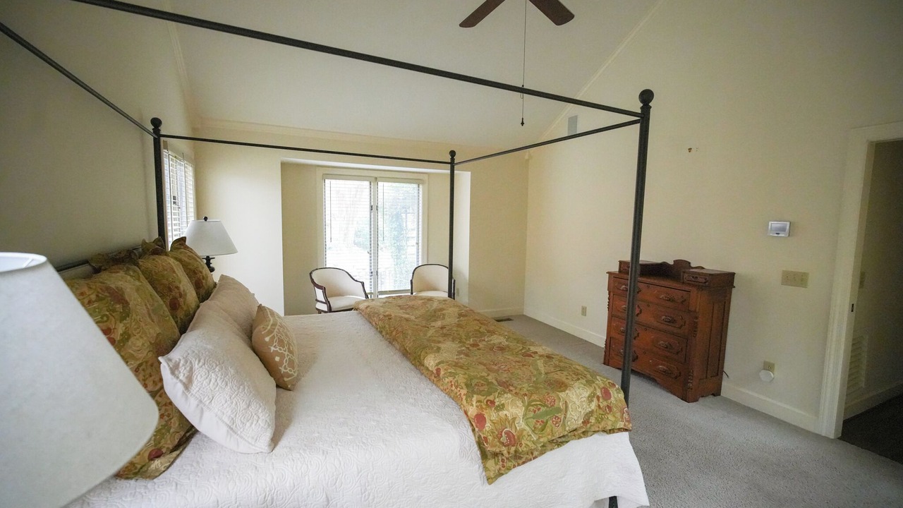 Photo of Bedroom in Brownsboro