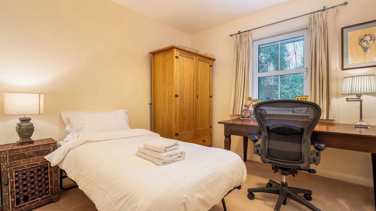 Photo of Bedroom in Berkhamsted