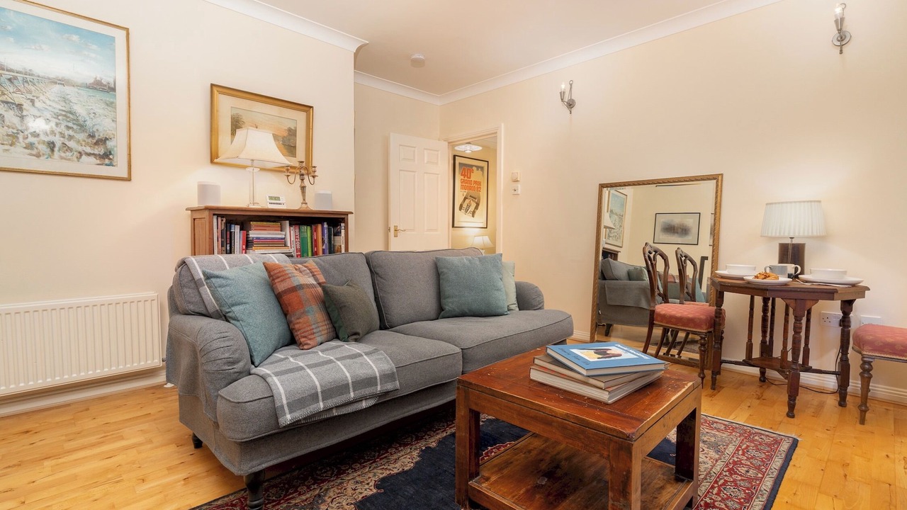 Photo of Livingroom in Berkhamsted