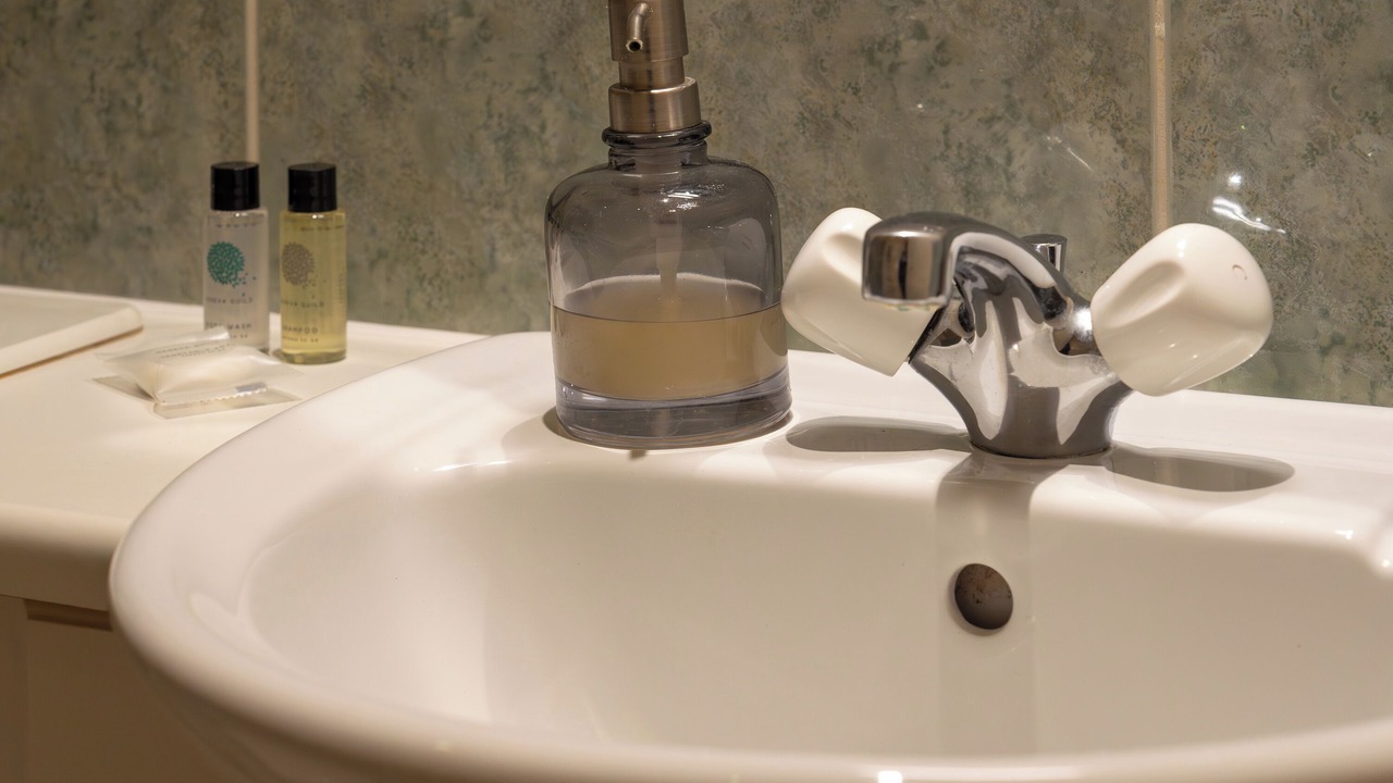 Photo of Bathroom in Berkhamsted