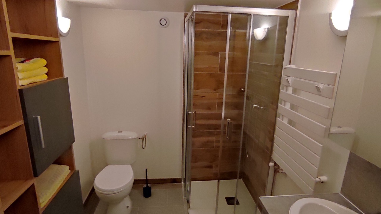 Photo of Bathroom in Barcelonnette