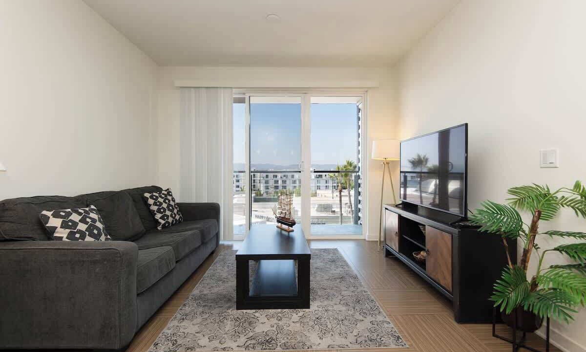 Photo of Livingroom in Del Rey