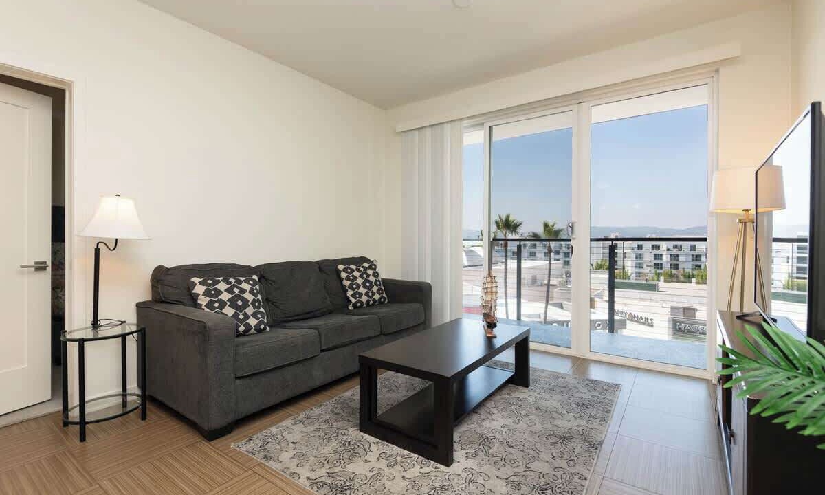 Photo of Livingroom in Del Rey