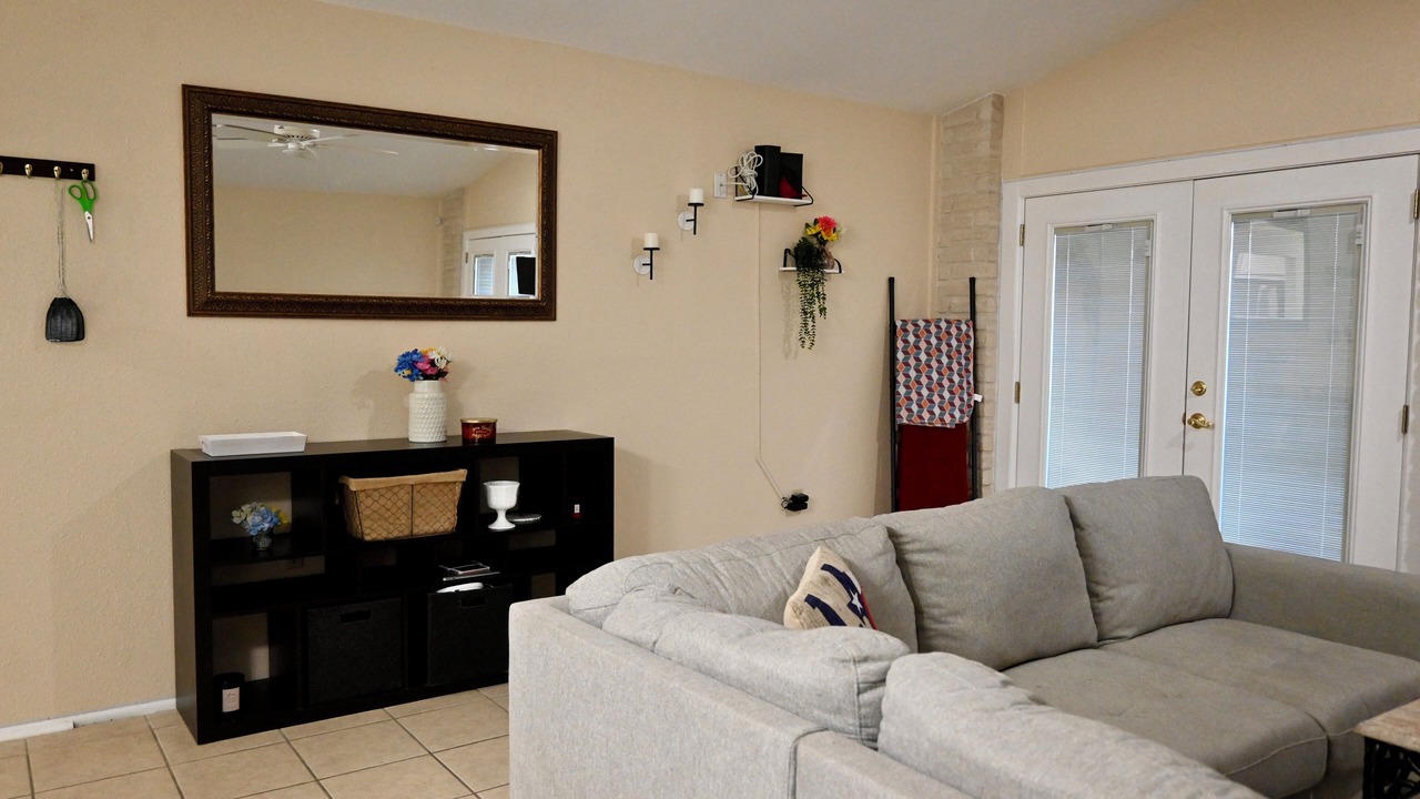 Photo of Livingroom in Live Oak