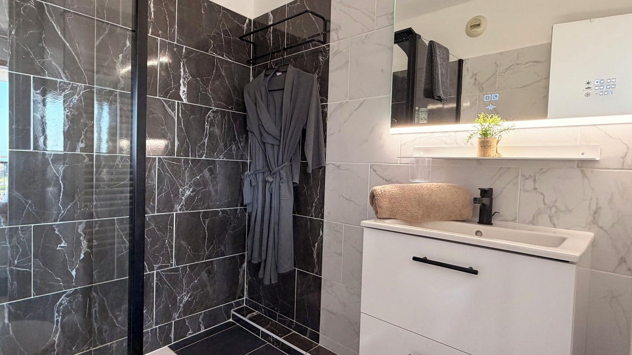 Photo of Bathroom in Mandelieu-La-Napoule