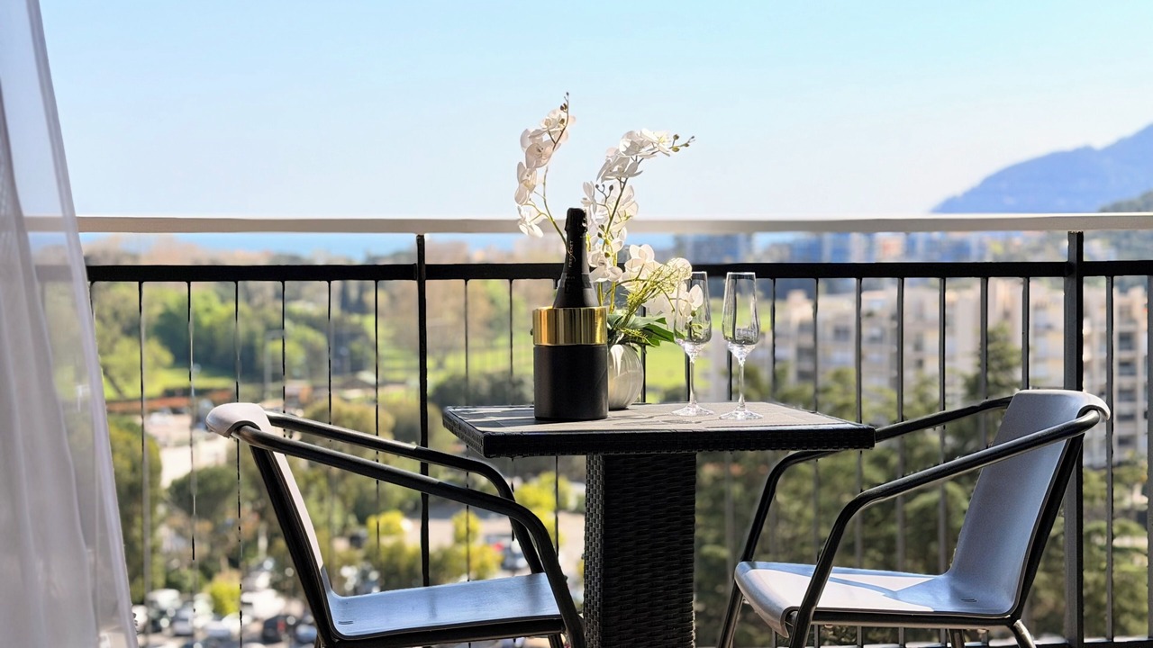 Photo of Patio Balcony in Mandelieu-La-Napoule