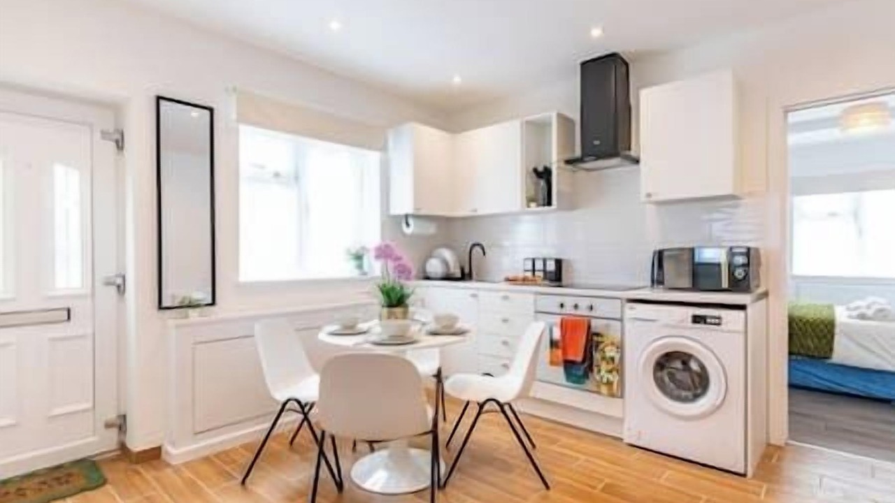 Photo of Others in Plumstead