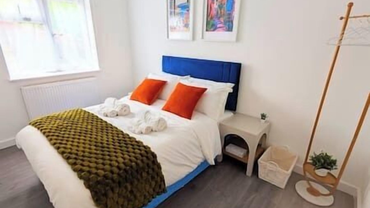 Photo of Bedroom in Plumstead