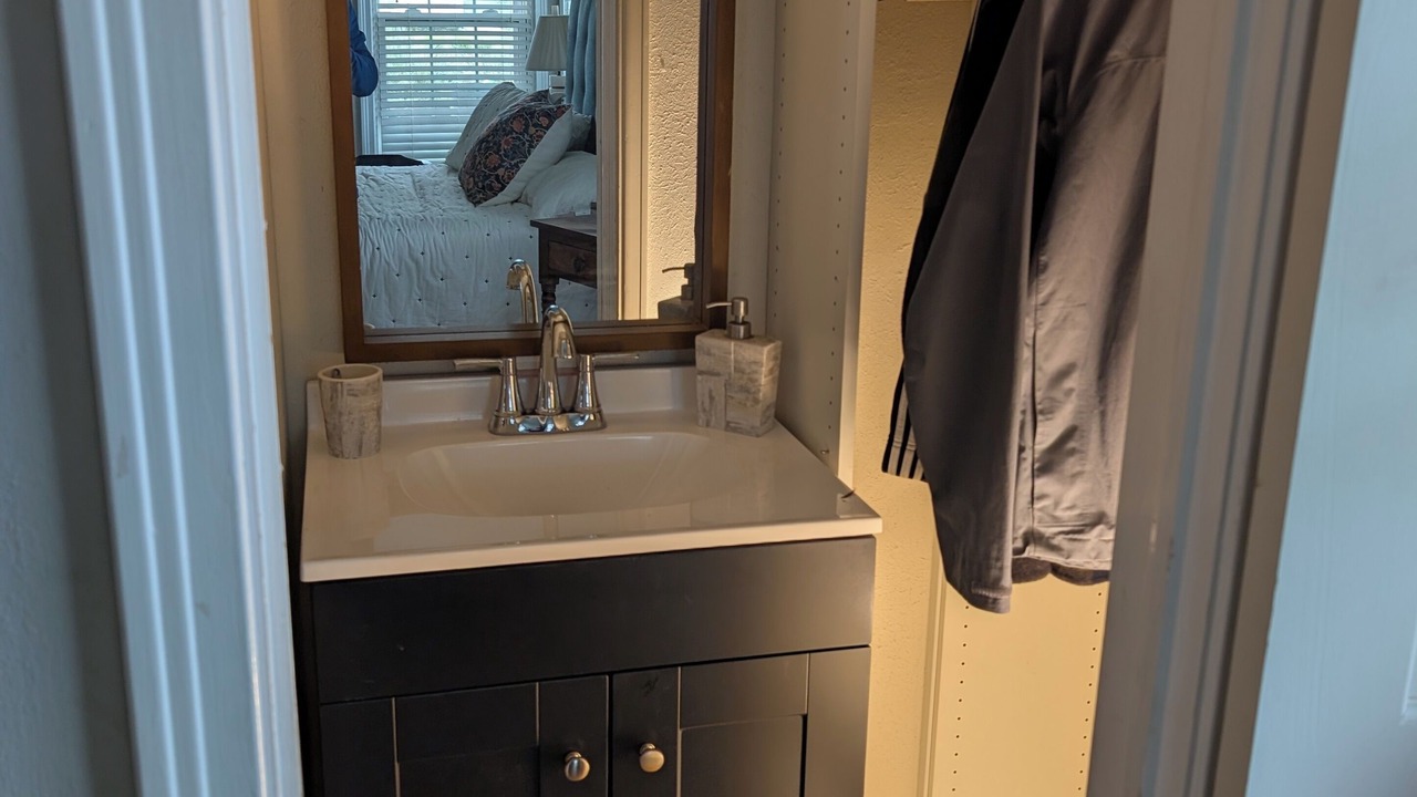 Photo of Bedroom in Oak Cliff