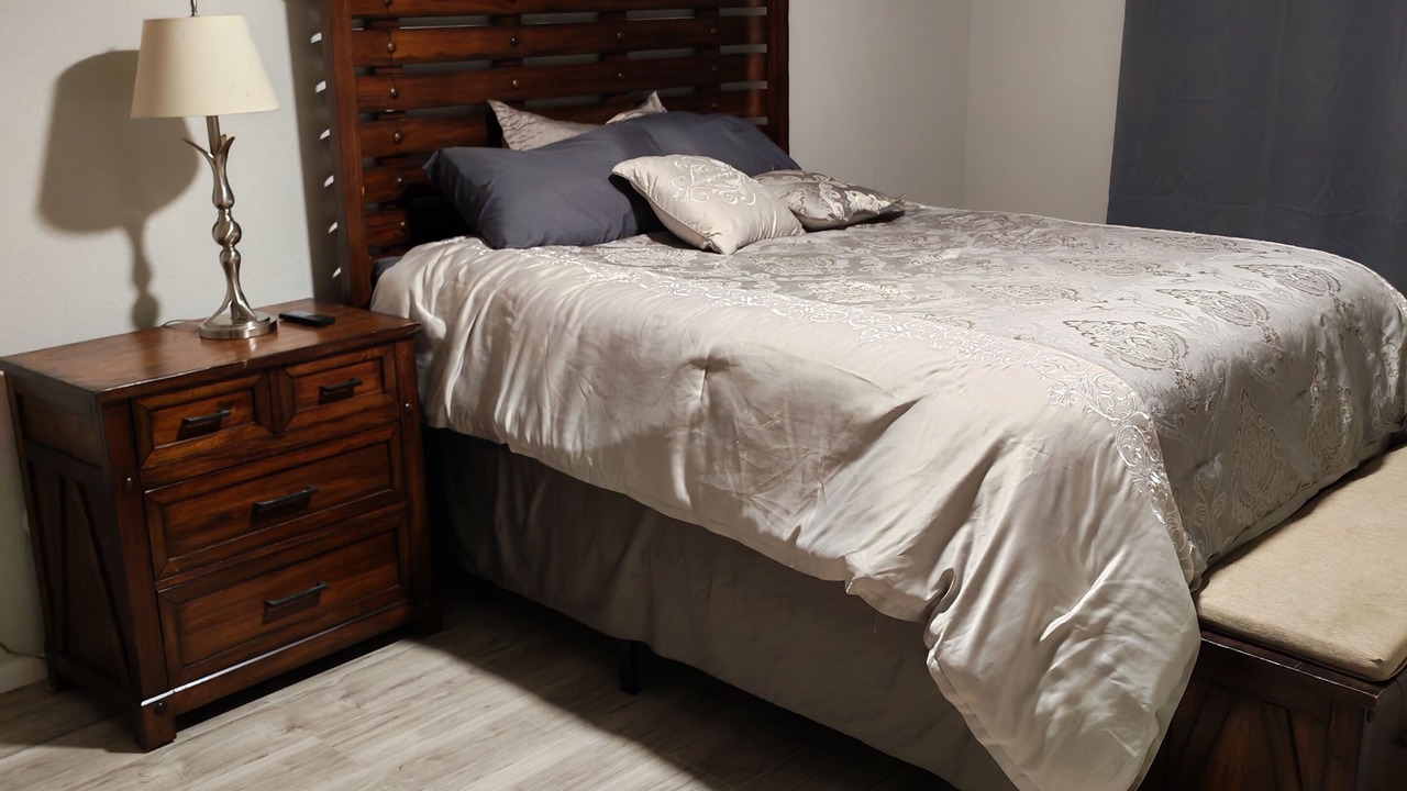 Photo of Bedroom in Mount Houston