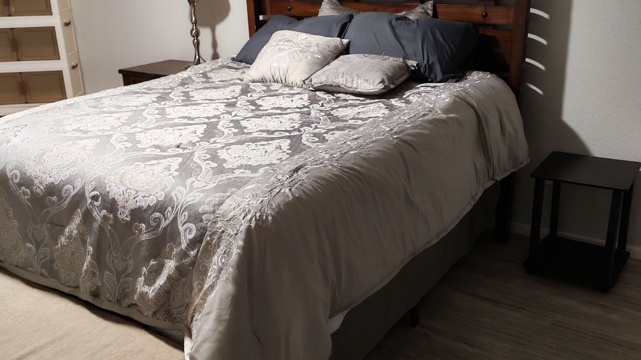 Photo of Bedroom in Mount Houston