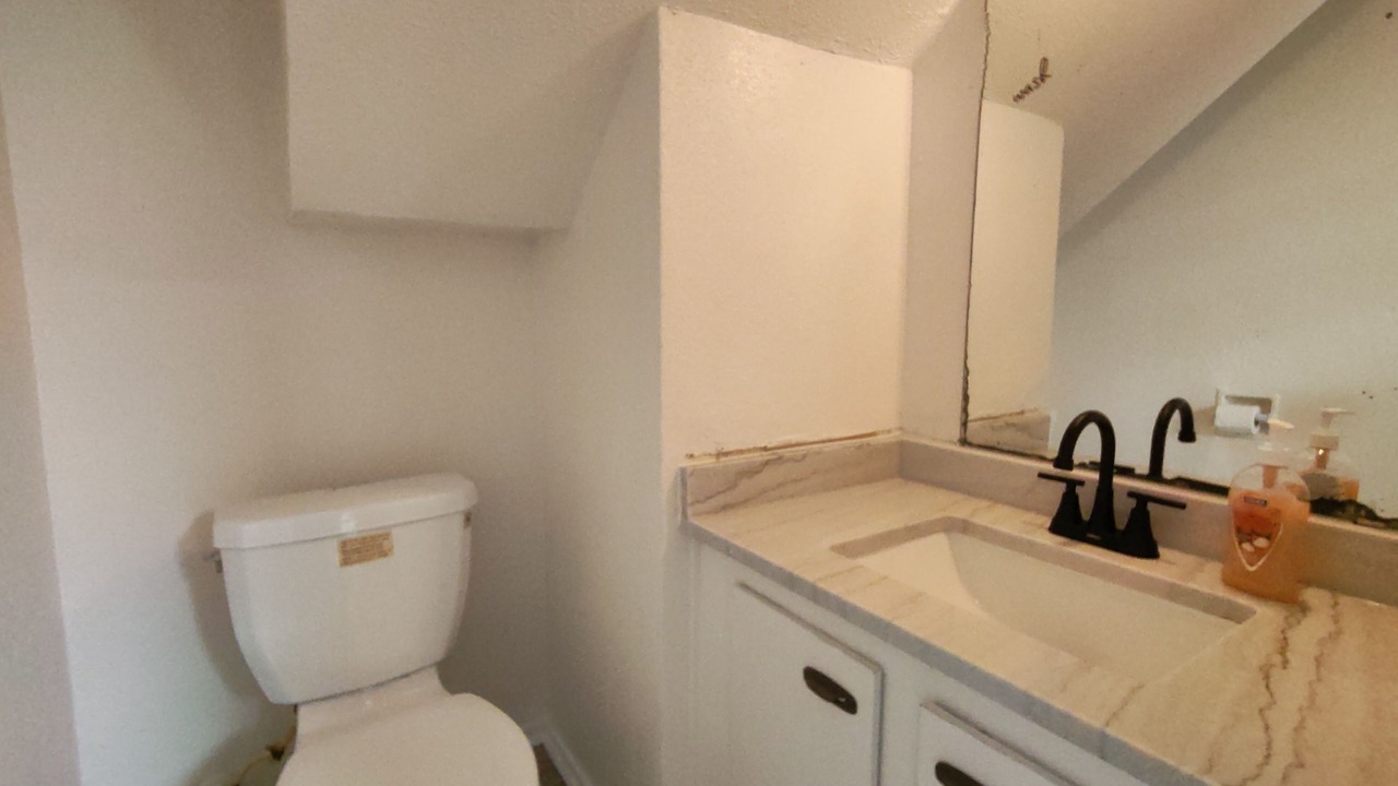 Photo of Bathroom in Mount Houston